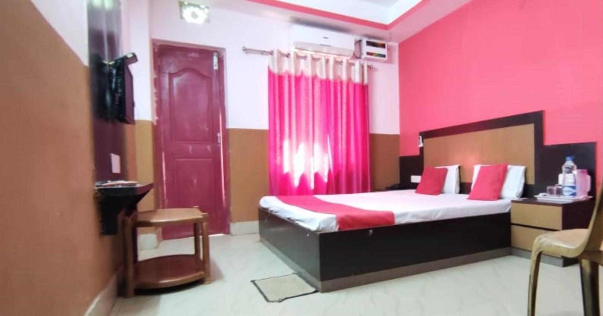 Hotel Samrat Palace Near Puri Sea Beach Best Choice Of Travellers By Morservices Eksteriør bilde