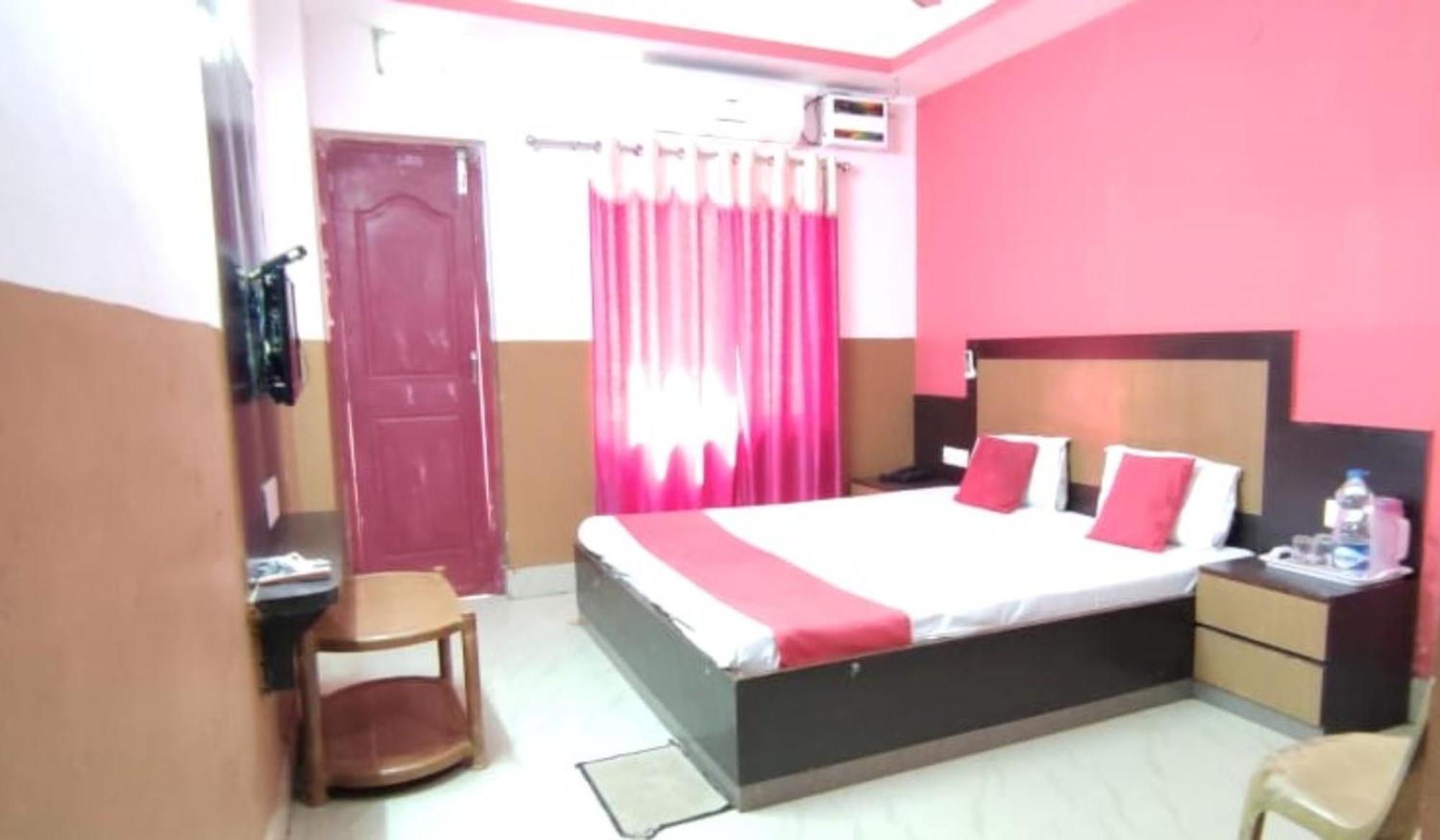 Hotel Samrat Palace Near Puri Sea Beach Best Choice Of Travellers By Morservices Eksteriør bilde